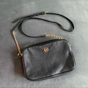 Black Michael Kors Crossbody Purse